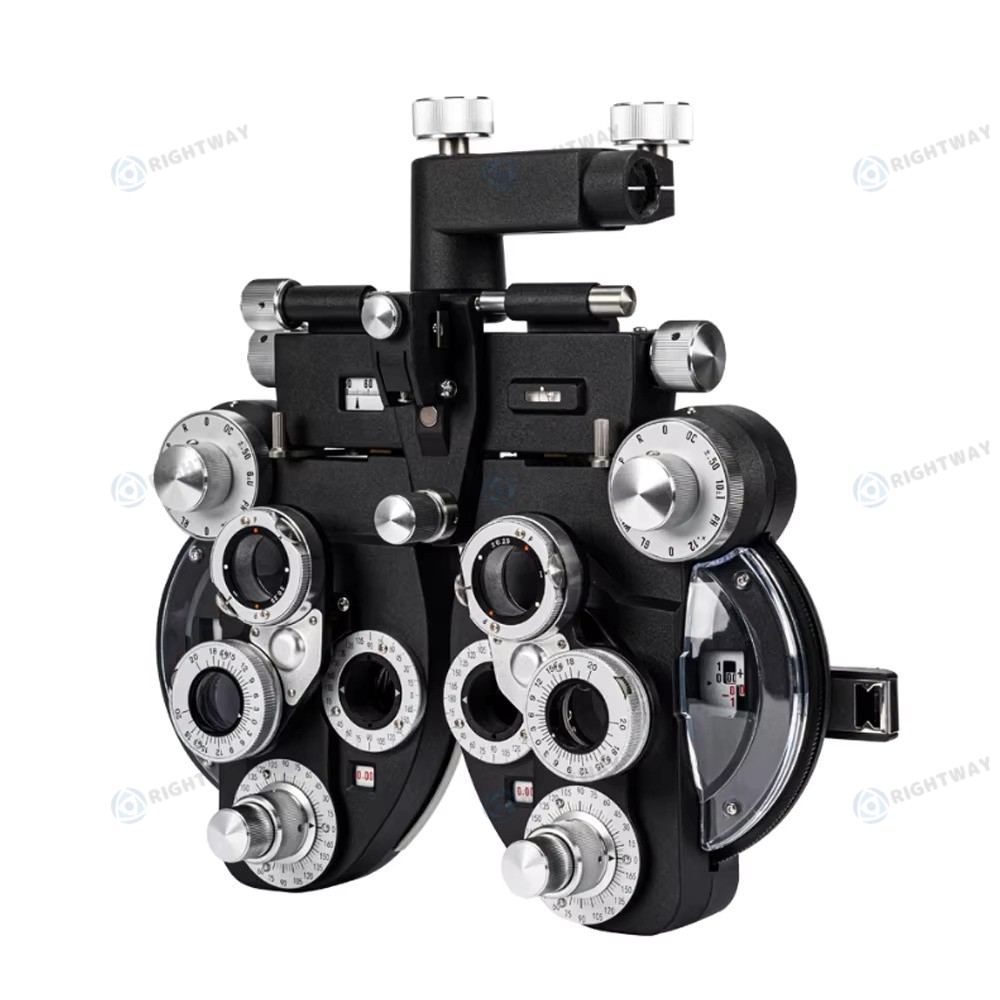 Auto Phoropter vs Manual: Which Is Better for Clinics?